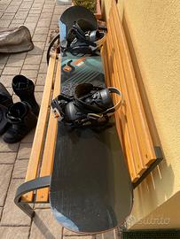 Snowboard e scarponi