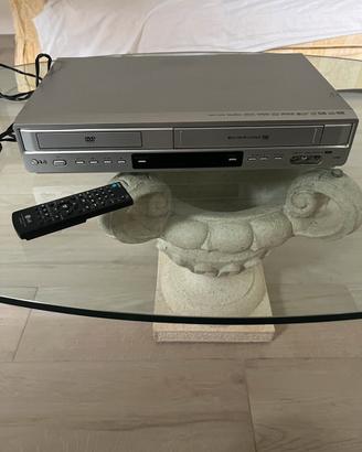 Dvd e videoregistratore marca LG VC9800
