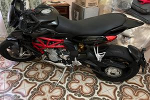 MV augusta rivale 800