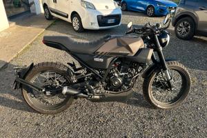 Brixton Crossfire 125 LC NUOVA DA IMMATRICOLARE - 