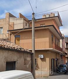 Si vende - No piano terra (Biancavilla)