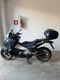 Honda Integra 700