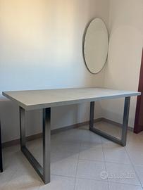 Tavolo da pranzo con gambe a U 8x4