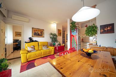 Appartamento Cecina [Cod. rif 049C3VRG]