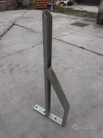 Staffe zincati per mensole a muro