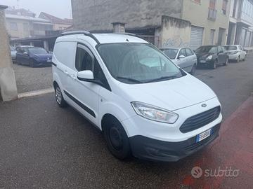 Ford Transit Courier 1.5 TDCi 75CV