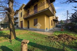 VILLA SINGOLA A MONTECCHIO EMILIA