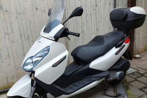 Piaggio X 7 ben tenuto