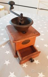 Macina caffe' in legno -Vintage-