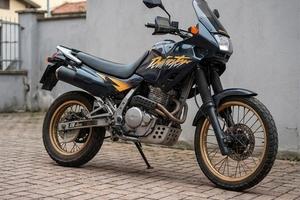 Honda NX 650 Dominator