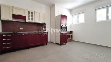 QUADRILOCALE RISTRUTTURATO AL PIANO TERRA CON SUIT