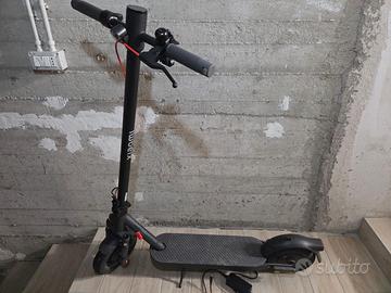 Monopattino Xiaomi Electric Scooter Elite