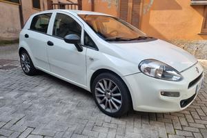 Fiat Punto Euro 6b Adatta per Neopatentati 