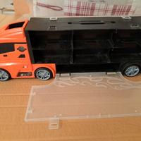 Camion trasportatore