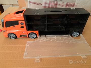 Camion trasportatore