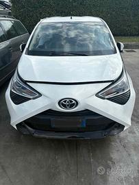 Toyota Aygo del 2020 per pezzi di ricambio