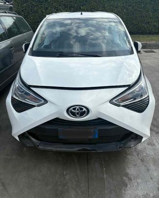 Toyota Aygo del 2020 per pezzi di ricambio