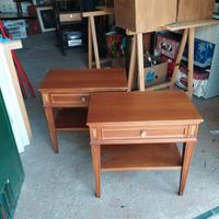 Comodini coppia in legno