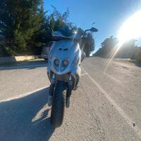 Scooter Malaguti Phantom f12