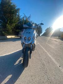 Scooter Malaguti Phantom f12