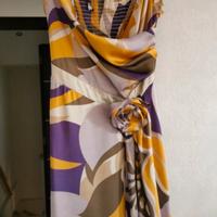 Abito Elegante Lucido con Coprispalle Abbinato 