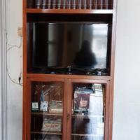 Mobile TV con vetrinetta e mobile guardaroba