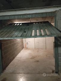 Garage via Adriatico
