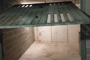 Garage via Adriatico