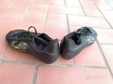 Scarpe da calcio nere