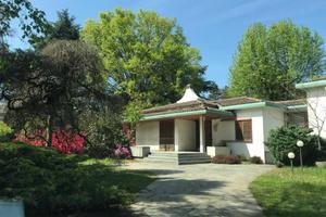 Villa di 863 m² con più di 5 locali e box auto a C