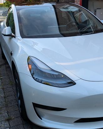 Tesla model 3 rwd standard range