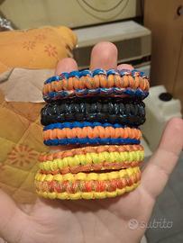 Portachiavi, braccialetti, ecc...