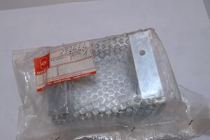 GRIGLIA PROTEZIONE SERBATOIO CARBURANTE GILERA KK 