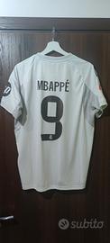 Maglia Mbappe Real Madrid Authentic