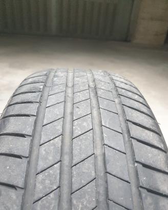 pneumatico Bridgestone 205/55R16 91V