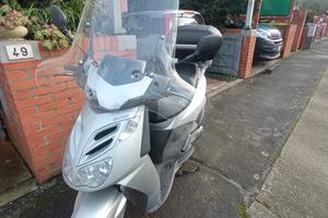 aprilia sportcity 300