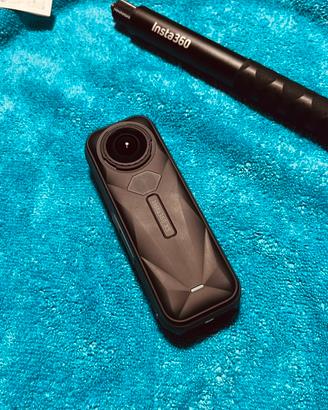 Insta 360 x5 piu accessori