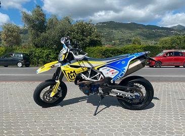 Husqvarna 701 Supermoto