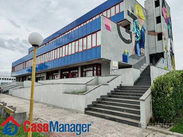 Immobile di 90 m² con 3 locali a Nola