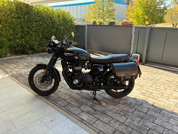 Triumph Bonneville T120 Black (2018) - Tagliandi