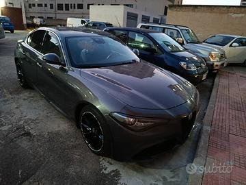 Alfa Romeo Giulia 2.2D veloce 180 cv