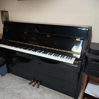 pianoforte Yamaha M108