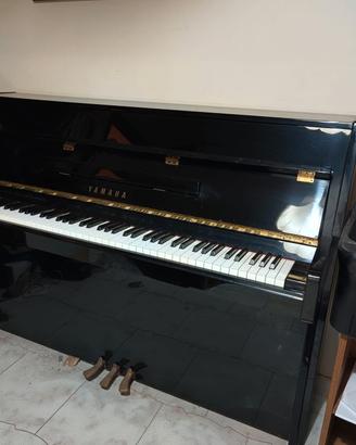 pianoforte Yamaha M108