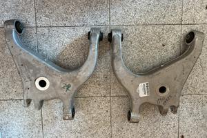 2 bracci oscillanti post.  nuovi  Lancia Thesis