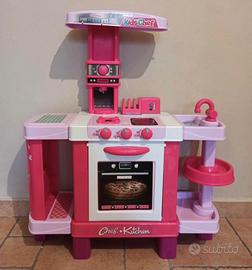 Cucina giocattolo