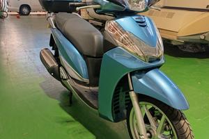 HONDA SH 300i – 2011 – 4.000 km – PARI AL NUOVO