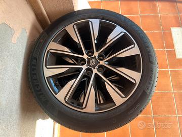 Cerchi e gomme Renault