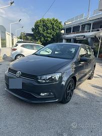 VOLKSWAGEN - POLO (2016)