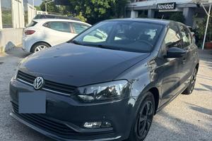 VOLKSWAGEN - POLO (2016)