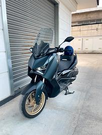 Yamaha x max-300 tech - pari al nuovo